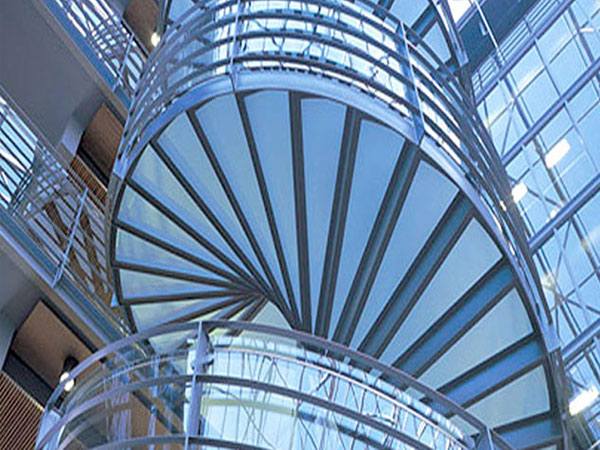 Đặc điểm và ứng dụng của các loại kính xây dựng 